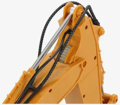 Huina 1560